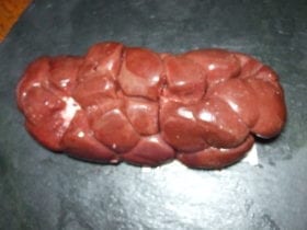 500gr de Rognon de Bovin, environ 2 pièces (Genisse, Vache, Jeune Bovin) Origine FRANCE Cuisson: griller, sauté, en sauce...