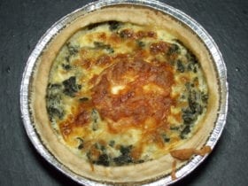 La quiche épinard chèvre peut se déguster chaud ou froids en apéritifs,en lunchs.